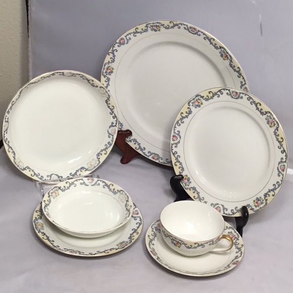 NORITAKE ELMWOOD ANTIQUE DINNERWARE 7 PIECES SETS - Picture 5 of 6